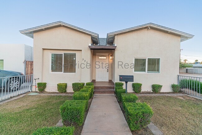 Building Photo - 337 N 15th Ave