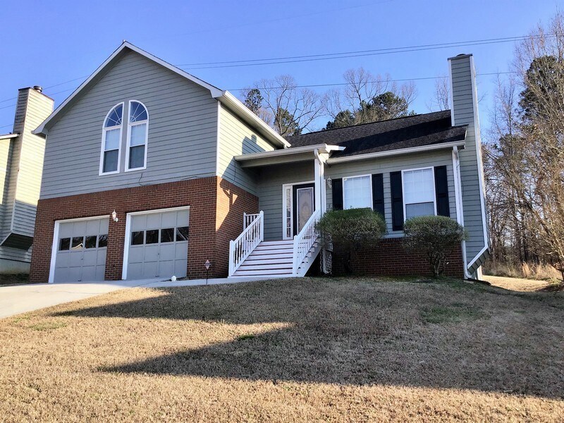 Primary Photo - 2577 Riverwood Spg
