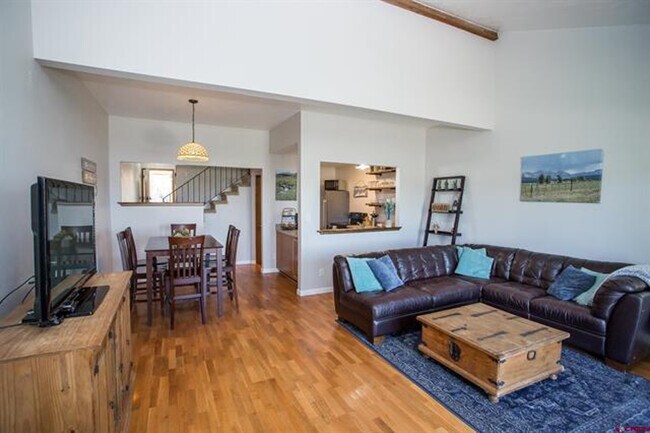 Building Photo - 5584 Piedra Rd