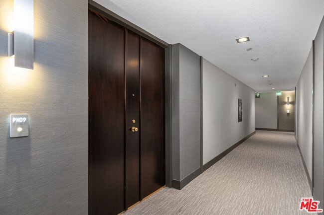 Building Photo - 200 N Swall Dr