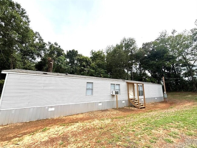 Building Photo - 1321 Gator Hl Dr