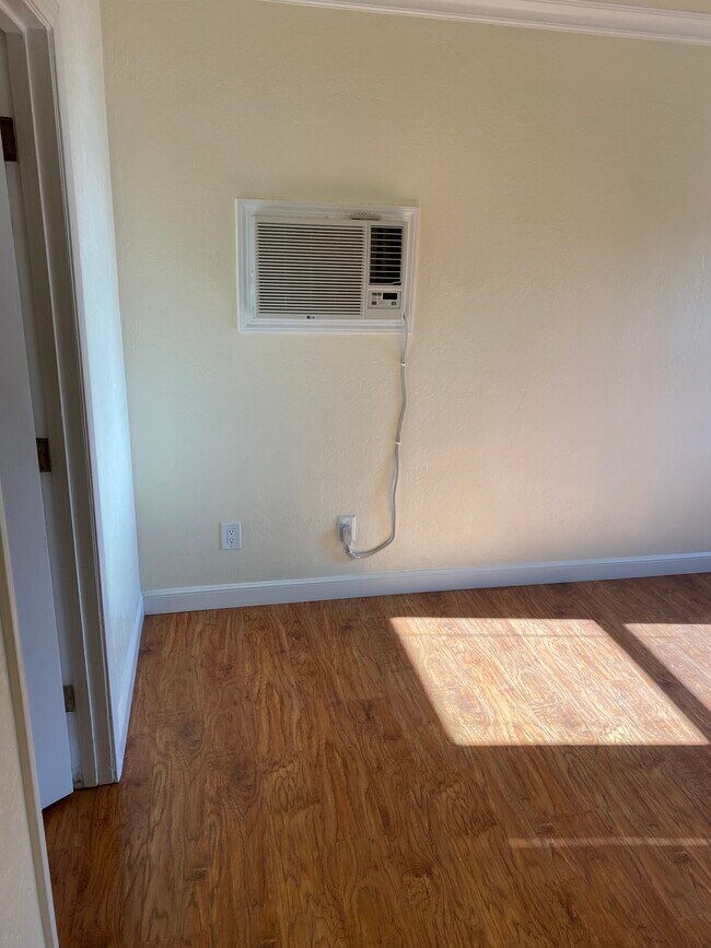 Foto del edificio - 3136 Plum St