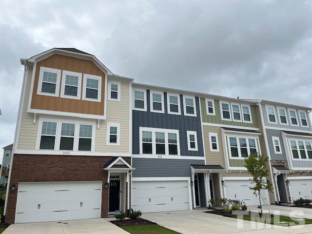 Primary Photo - 1028 Commack Dr