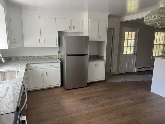 Foto del edificio - 5048 Grassmere Rd