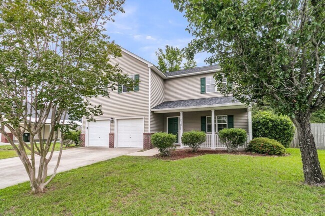 Foto del edificio - Recently Updated 4 bedroom 2.5 bathroom two story home available in Ladson!