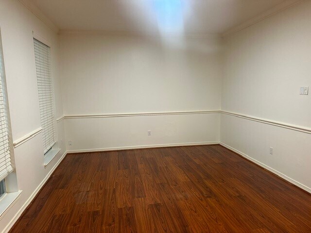 Foto del edificio - 1030 Forestburg Dr
