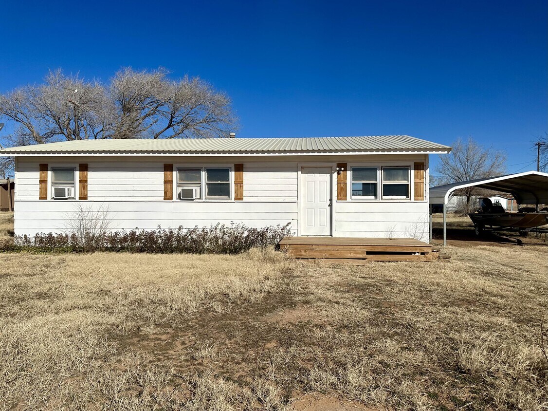1904 S 8th St, Tahoka, TX 79373 House Rental in Tahoka, TX