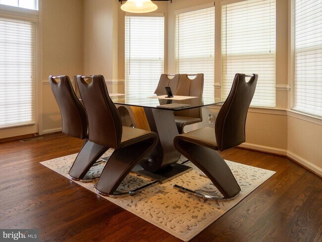 Foto del edificio - 3223 Careysbrook Ct