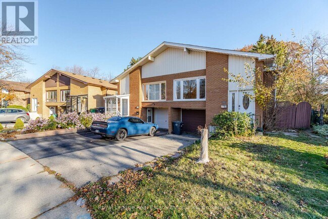 Building Photo - 3301 Tallmast Cres