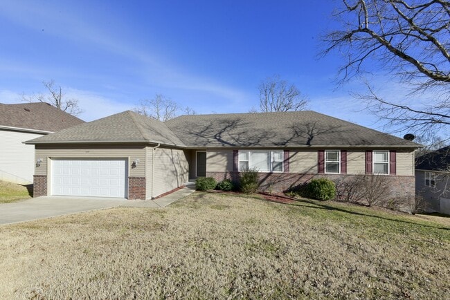 Building Photo - 227 Everett Ml