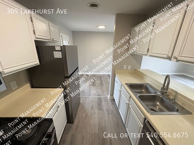 Building Photo - 309 Lakehurst Ave