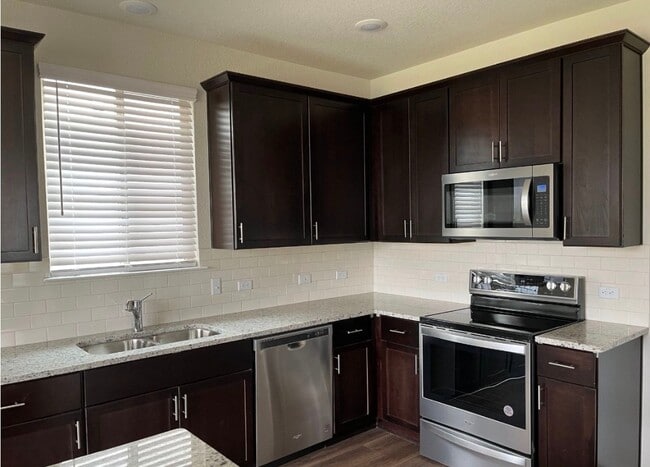 Building Photo - 209 Prairie Falcon Wy