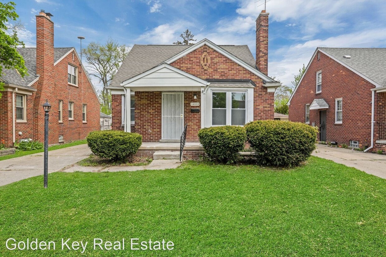 Primary Photo - 3 br, 1 bath House - 14063 Collingham Dr
