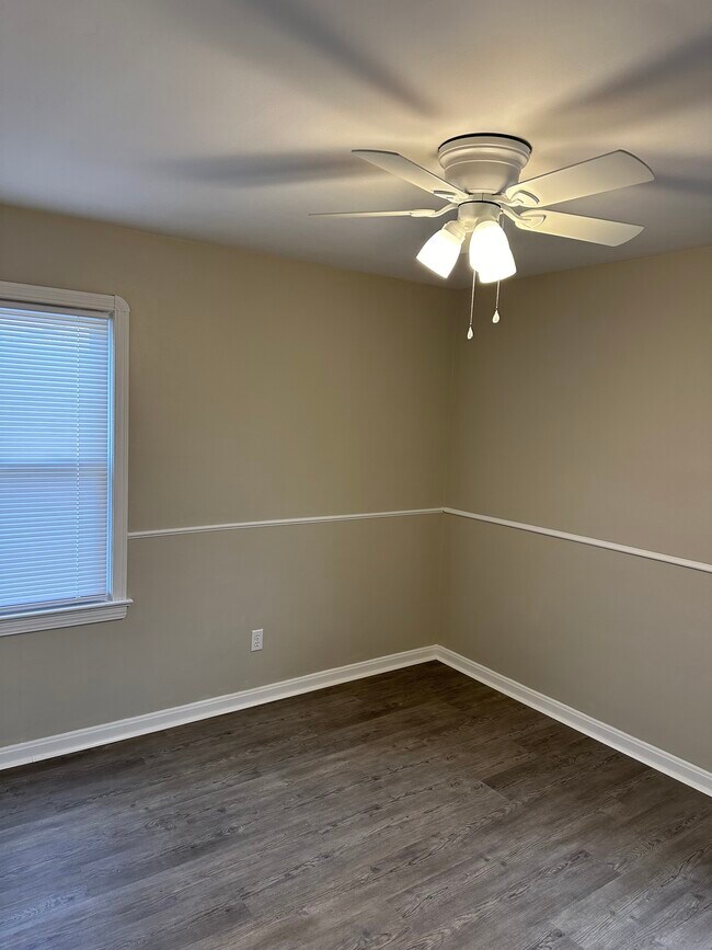 Building Photo - 6810 Archmere Ave