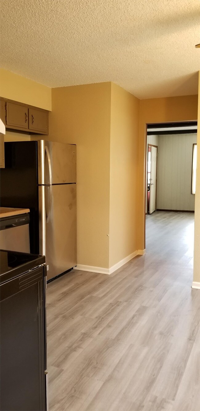 Foto del edificio - 11427 E 71 St