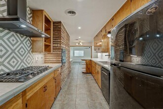 502 Sunrise Cir