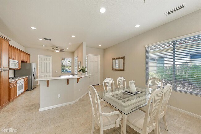 Foto del edificio - 2 br, 2 bath House - 81605 Avenida de Baile