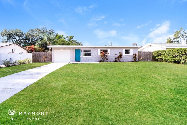 Building Photo - 1752 Evans Dr