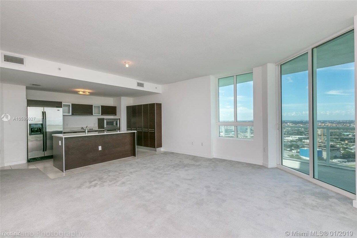 2 br, 2.5 bath - Quantum On The Bay Condo - 2 br, 2.5 bath  - Quantum On The Bay Condo