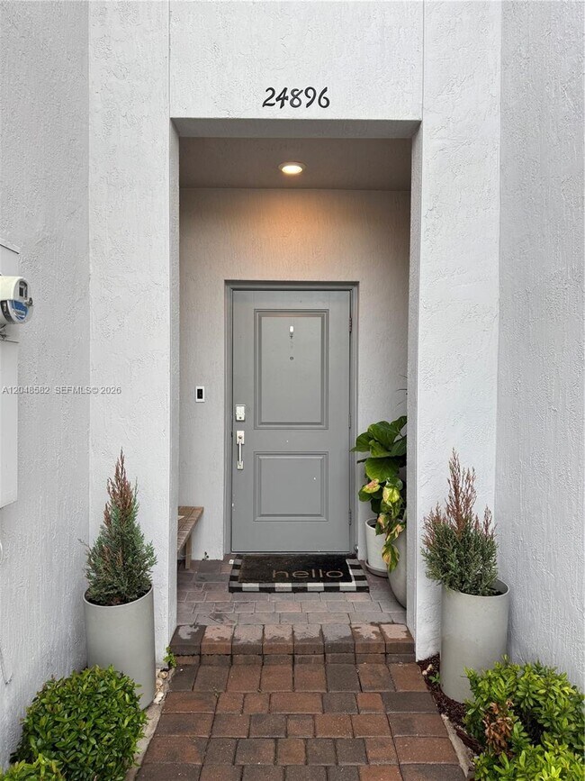 Foto del edificio - 24896 SW 107 AVE