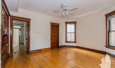 Building Photo - 3637 N Paulina St