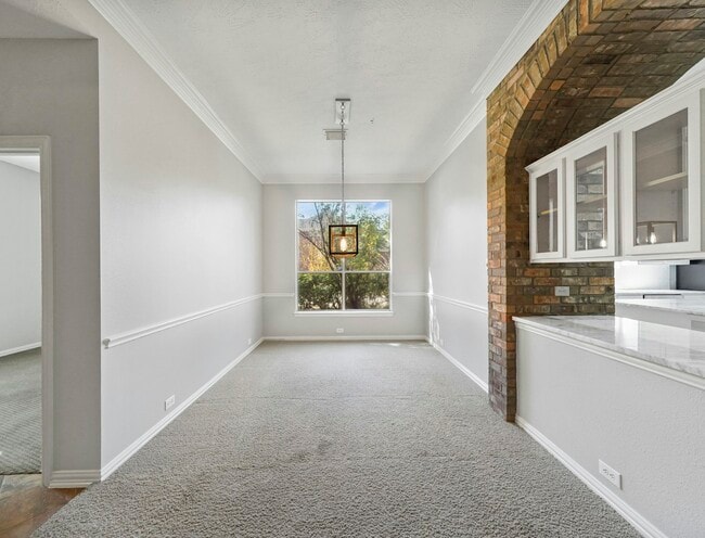 Building Photo - 106 Cezanne Woods Dr