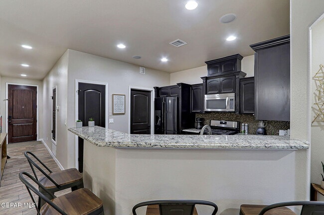 Building Photo - 13486 Lawkland St