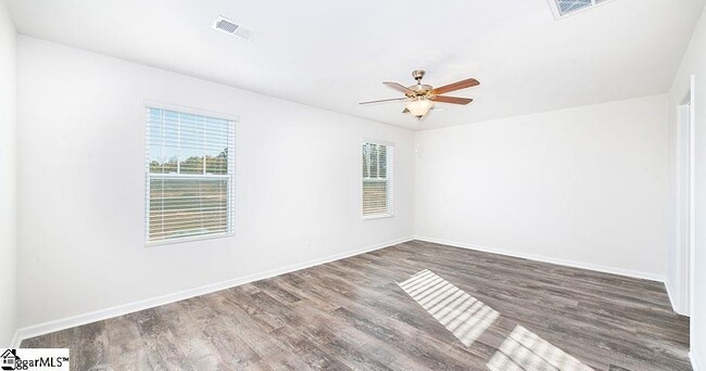 Building Photo - 1 Southern Pne Dr