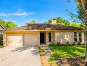 Building Photo - 6622 Castleview Ln