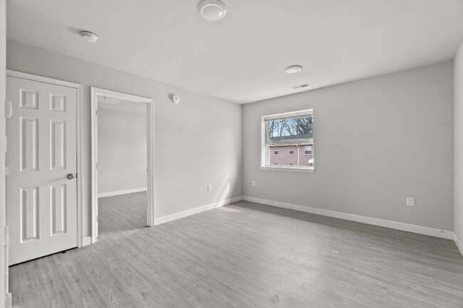 Building Photo - 2110 Redd St