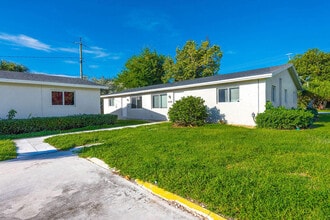 Building Photo - 3496 48th Ln S