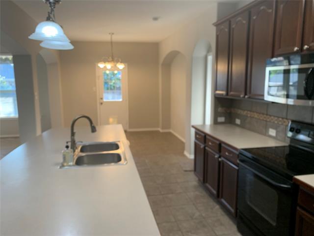 Building Photo - 816 Mesquite Dr