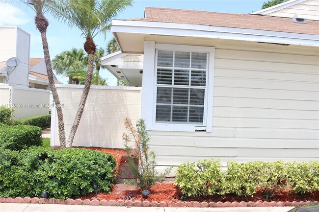 Building Photo - 3324 NW 101st Ave