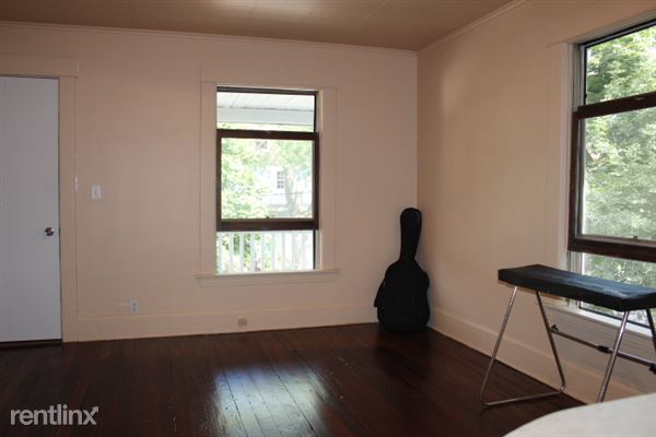 Foto del edificio - 1129 Hamilton Ave NW
