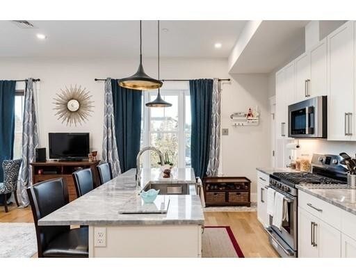 Foto del edificio - 593 Somerville Ave