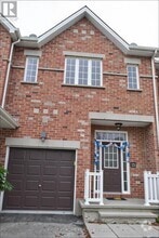 Building Photo - 253 Waymark Crescent