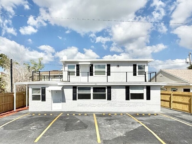 Building Photo - 80 146th Ave