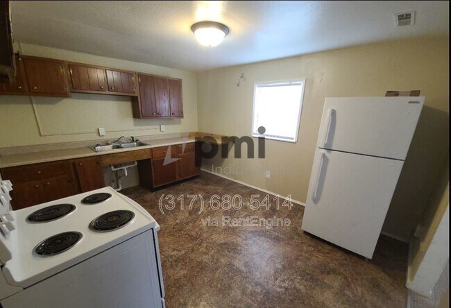 Foto del edificio - 1311 E 11th St