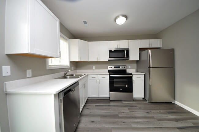Building Photo - 1056 Arlington Way