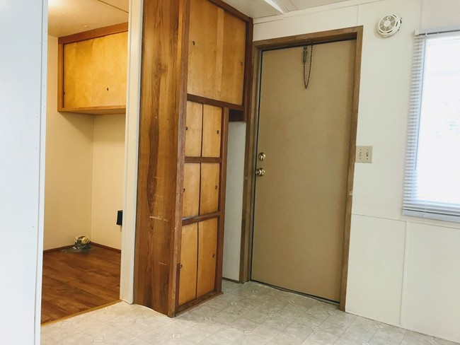 Foto del edificio - 3 br, 2 bath House - 165 Mona St