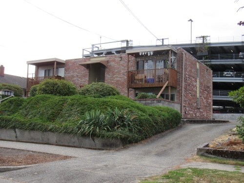 Primary Photo - 419 9th Ave SE