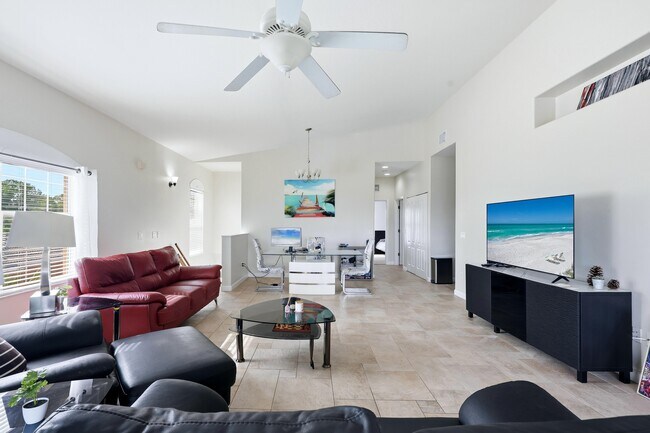 Foto del edificio - 6652 7th Avenue Cir W