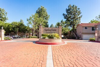 Building Photo - 2367 Archwood Ln