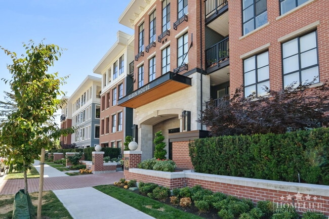 Building Photo - 2 - Bed + 2 - Bath Condo for Rent in Surrey!