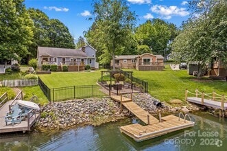 Building Photo - 21112 Rio Oro Dr