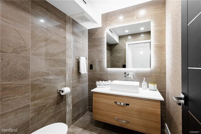 Foto del edificio - 3 br, 3.5 bath Townhome - 18721 Hatteras S...