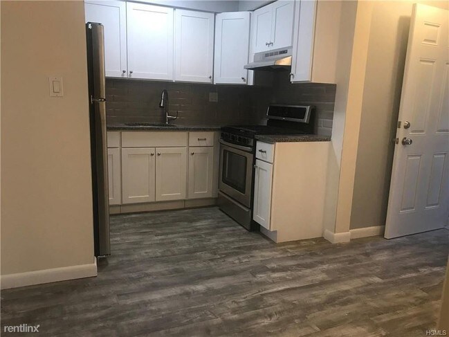 Building Photo - 2 br, 1 bath  - 1533 Hollywood Ave