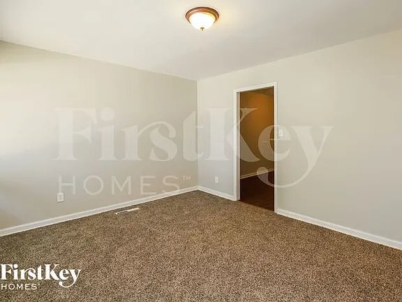 Foto del edificio - 7405 E 49th Terrace