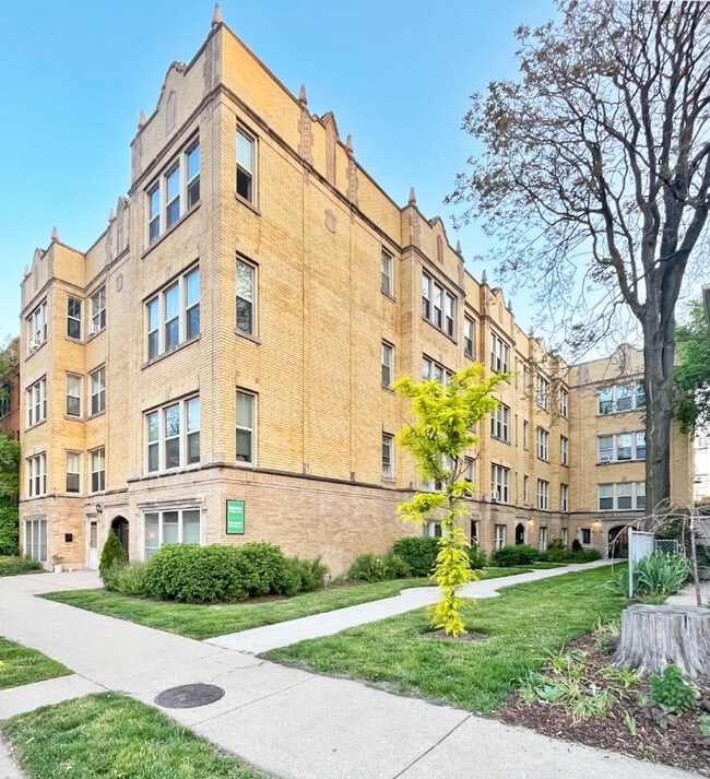 Building Photo - 638-642 Harrison St.