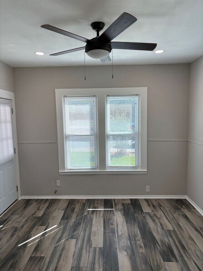 Foto del edificio - 3 Bedroom 1 Bathroom Downtown Georgetown Home